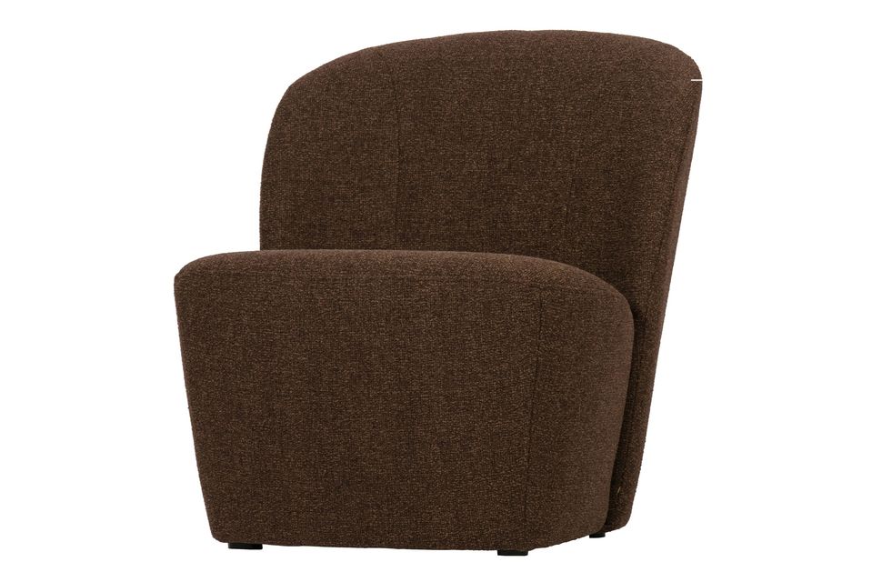 The slender and elegant Lofty armchair in bouclé fabric is suitable for intensive residential use