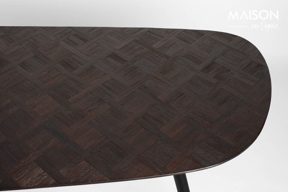    

The rectangular design offers ample space for family and friends to gather