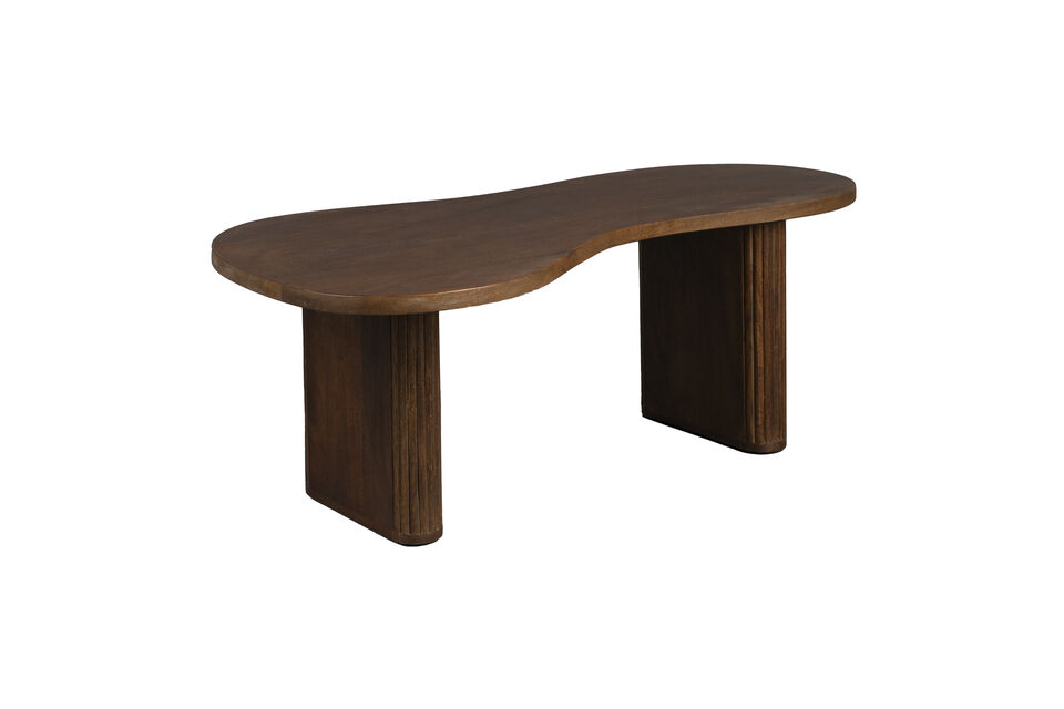 Daarnaast maakt het kwalitatieve mangohout met de walnootkleurige finish het design compleet