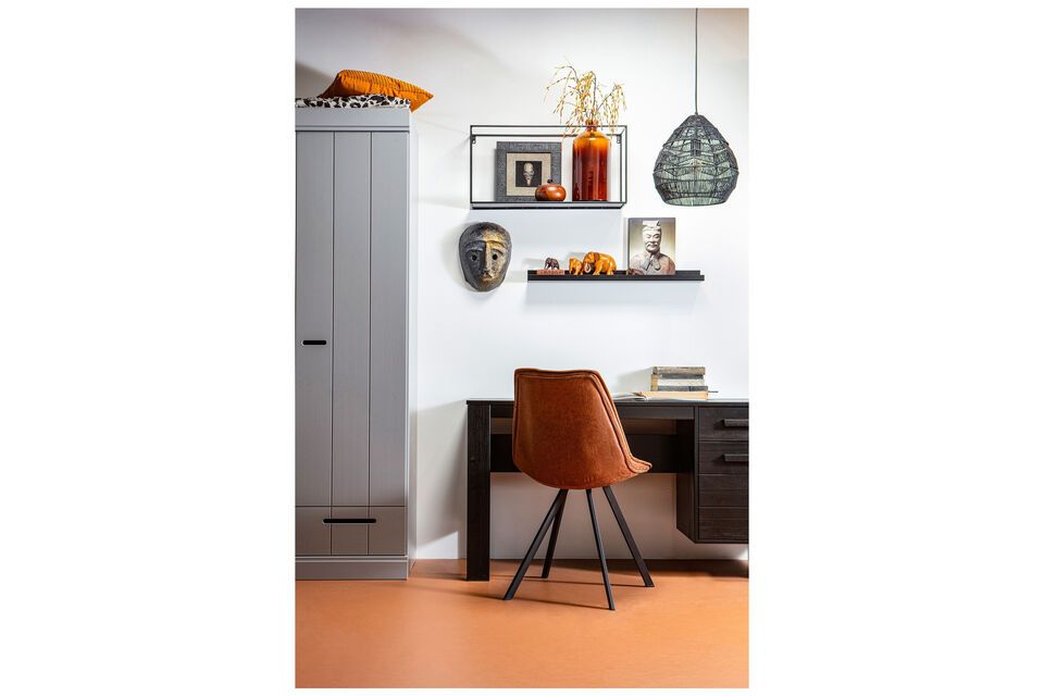 Bruine leren eetkamerstoel, design en robuust
