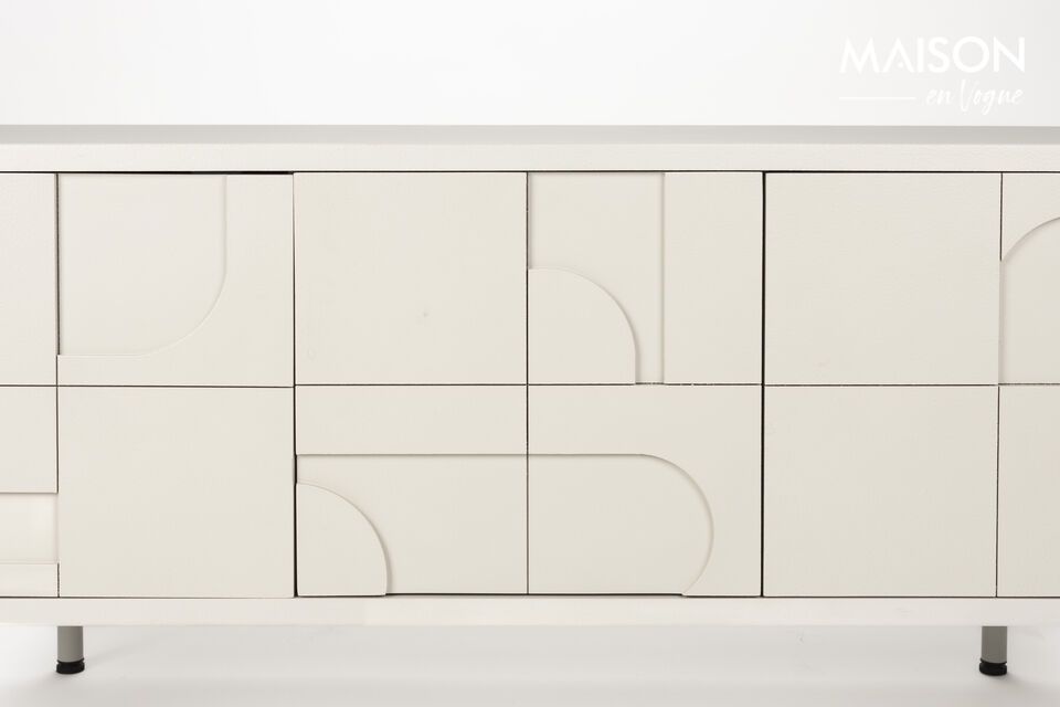Avec des dimensions (55 x 40 x 120 cm) qui l\'érigent en pièce maîtresse sans encombrer