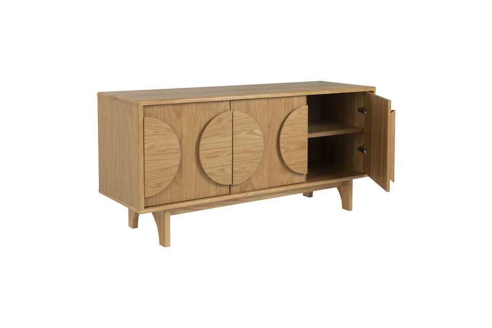 Avec le buffet en bois beige Groove