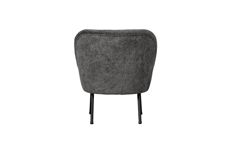 Ce fauteuil cool et intemporel dispose en outre d\'une assise tres confortable