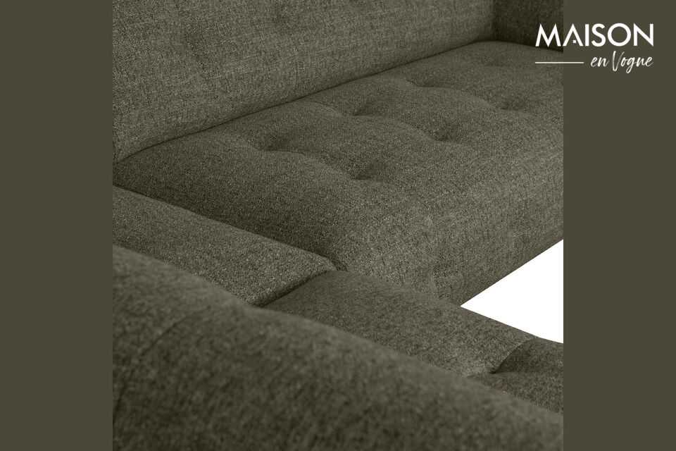 Le design epure du canape d\'angle forme une combinaison interessante avec le siege rembourre