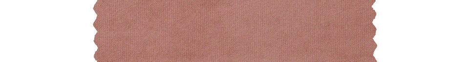Mise en avant matière Canapé en velours rose Sara