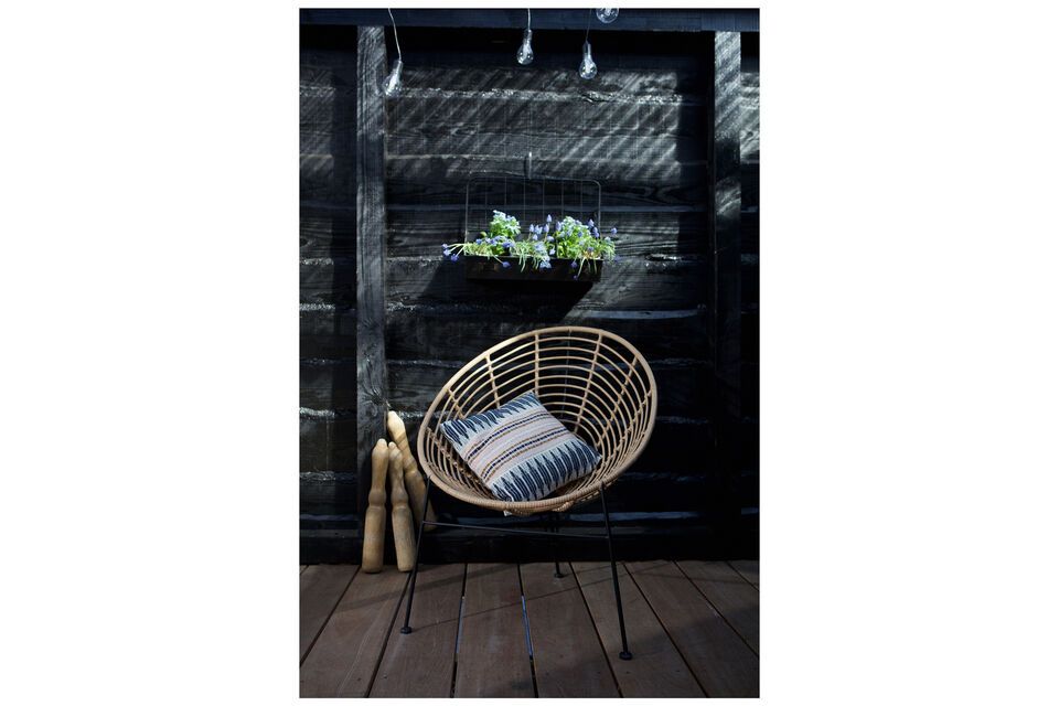 Invitez la détente chez vous avec cette chaise de salon