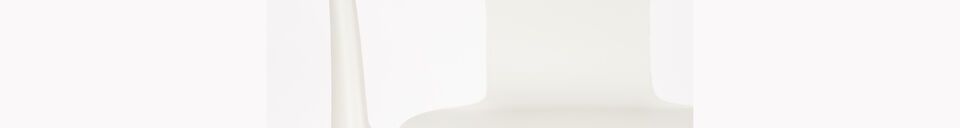 Mise en avant matière Chaise de jardin en plastique beige Horizon