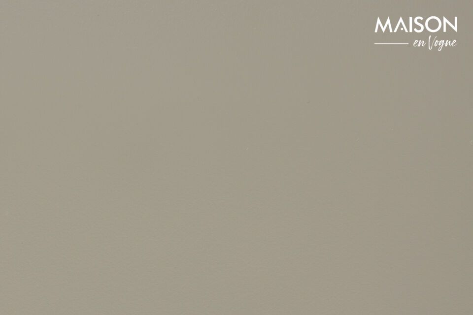 L'élégance taupe pour un jardin intemporel.