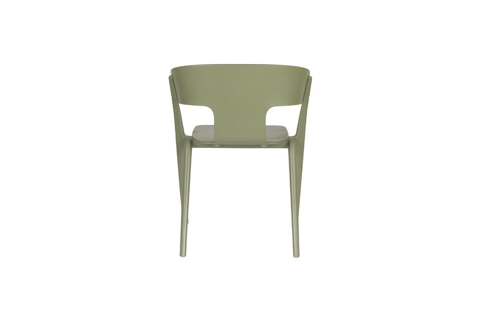 Imaginez-la accompagnée d\'une jolie table en bois clair