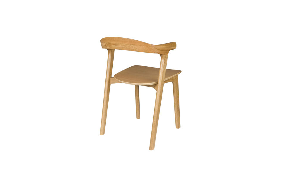 Cette chaise de salle à manger est entièrement fabriquée en bois durable et séduit par son