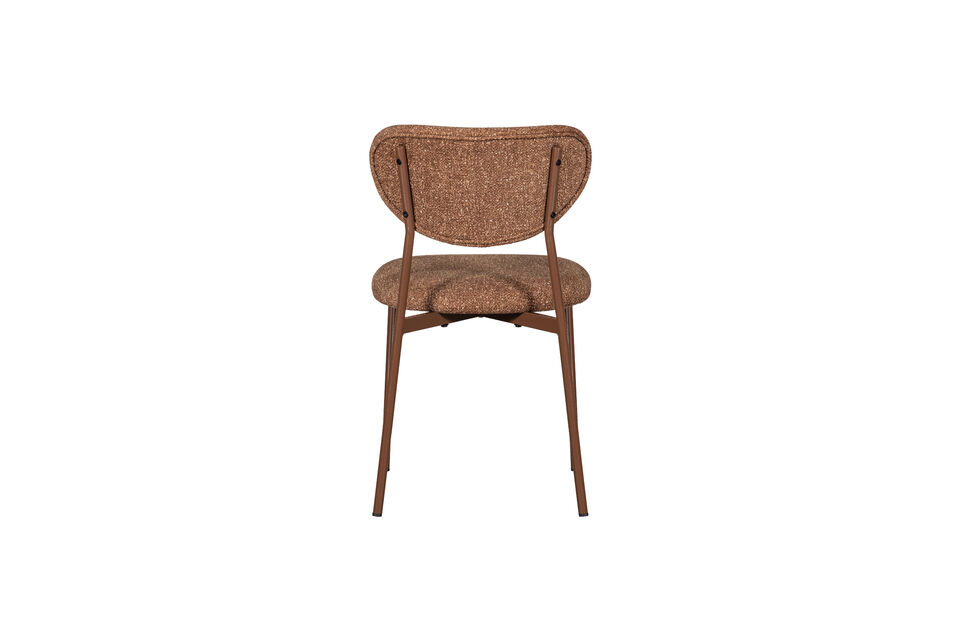 Il est compose a 100 % de polyester, ce qui le rend a la fois robuste et confortable