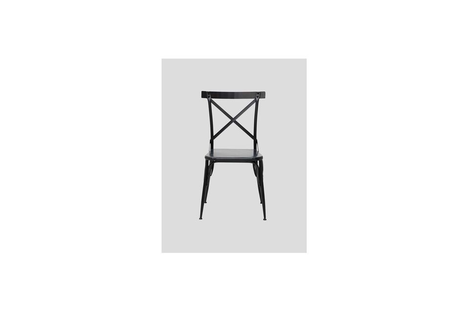 Optez pour un design fonctionnel et intemporel avec la chaise en métal noir Alto
