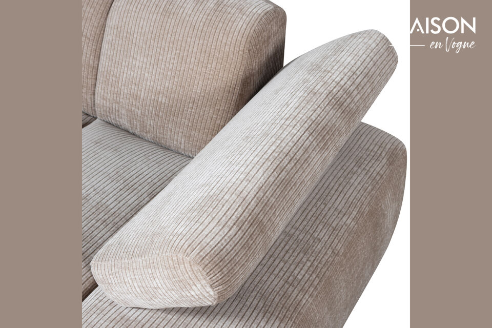 Create your ideal seating area with the Mojo, where style and comfort come together seamlessly