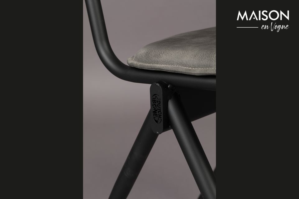 Inspirée de l\'ancien mobilier d\'école, elle offre un bien-être total durant de longues heures