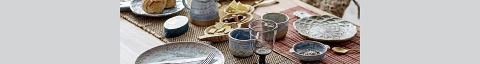 Mise en avant matière Chemin de table marron en jute Im