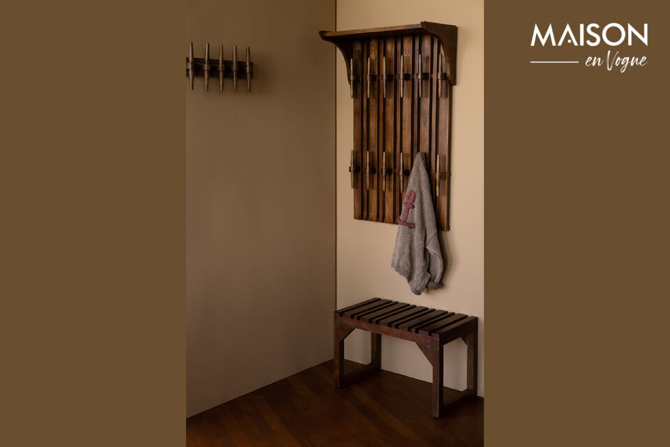 That’s thanks to the high-quality mango wood, finished in black or a deep walnut color