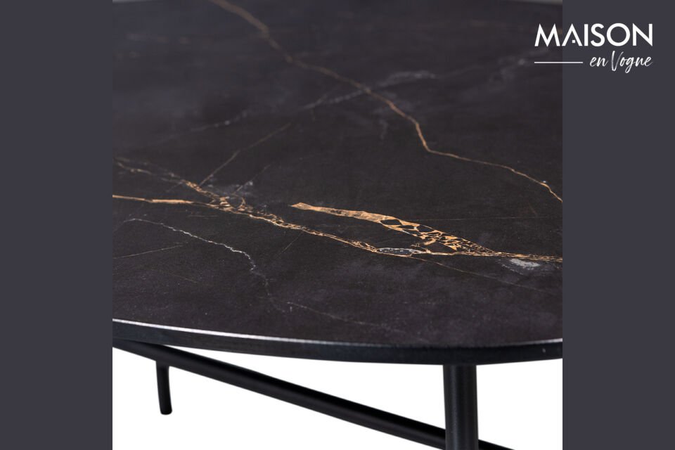 The porcelain items from our collections are glazed with a matte or glossy layer