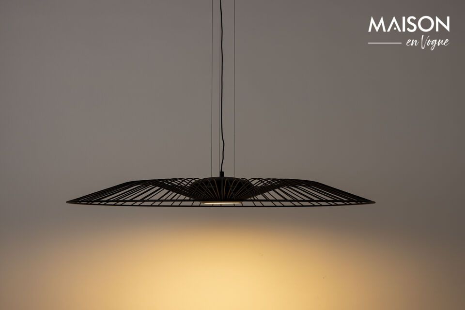 Ilumine y dé estilo a su espacio con sofisticación.