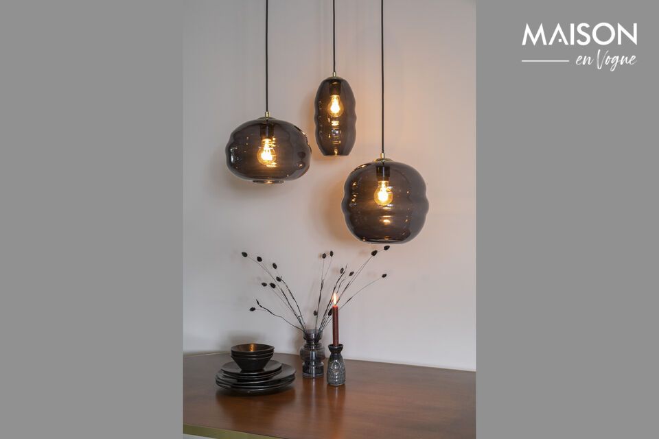 Descubra el colgante de cristal gris Lauren
