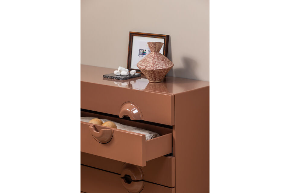 Fabriquée en bois d\'eucalyptus Poignées uniques Équipée de pieds métalliques H 89 cm x L 110