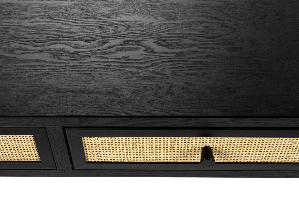 El color negro añadirá un toque de sofisticación a su decoración