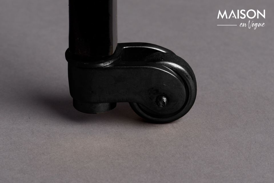 Composée de deux étagères noires et rectangulaires ainsi que d\'un plateau en aluminium laqué