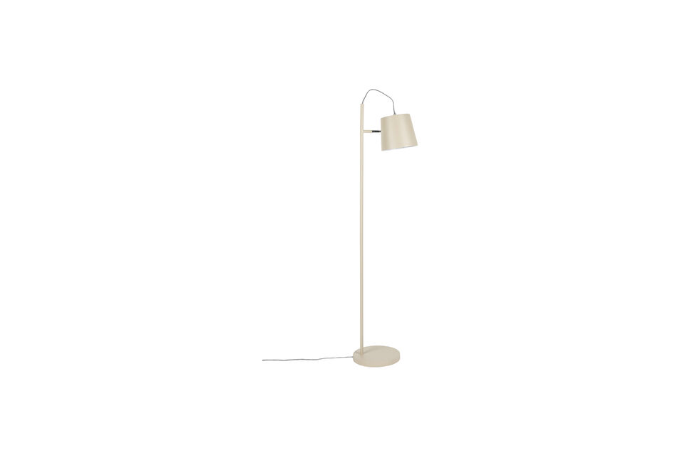    
The tilting metal shade allows you to accurately direct the light where you need it