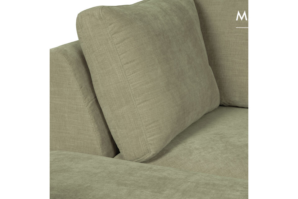 The five greyish shades create a warm look in every interior