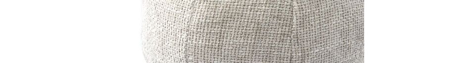 Mise en avant matière Coussin Blanc en chenille Ball