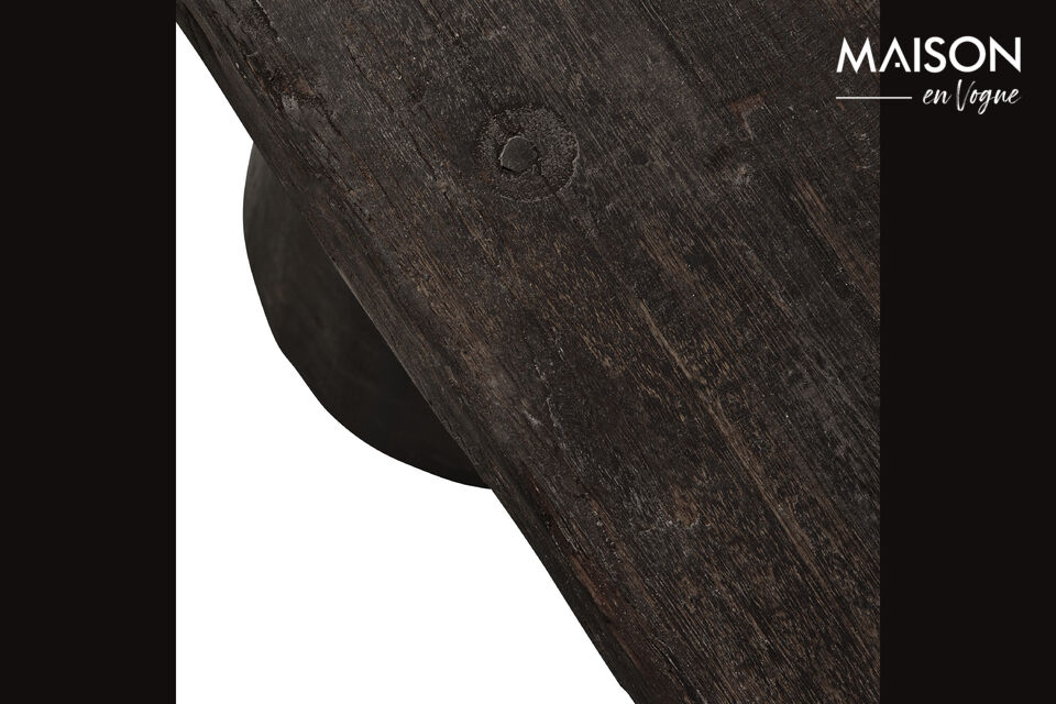 Material Mango wood is known for its warm golden brown color