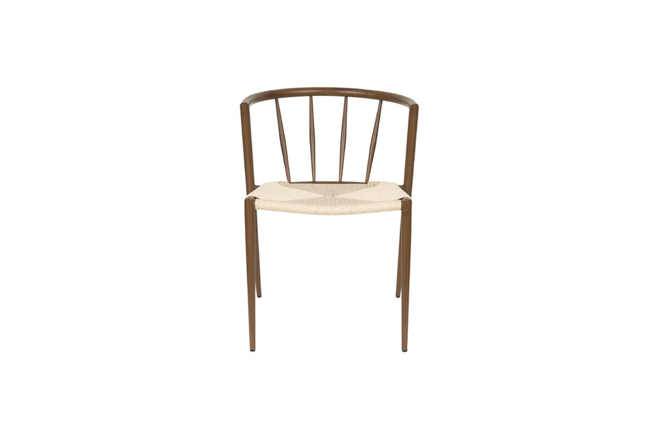 The Che dining chair is the perfect combination of modern design and vintage charm
