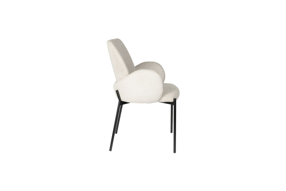Perfect for your dining table, it allows you to admire its captivating backside