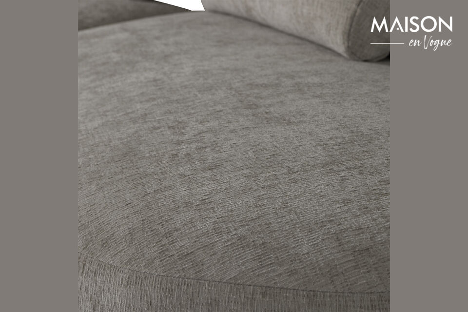 Die Zusammensetzung besteht aus 100 % Polyester