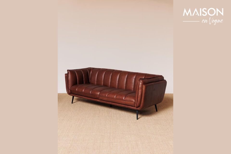 Scoprite l\'eleganza senza tempo e il comfort eccezionale del nostro divano a 3 posti in pelle