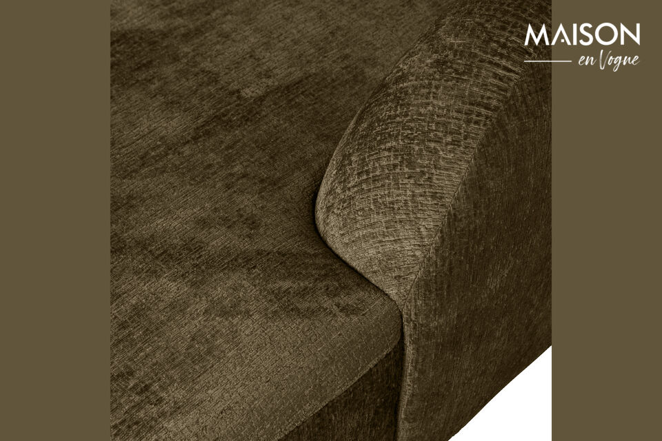 Das abgerundete, schlichte Design verleiht diesem bequemen Sofa einen modernen Look