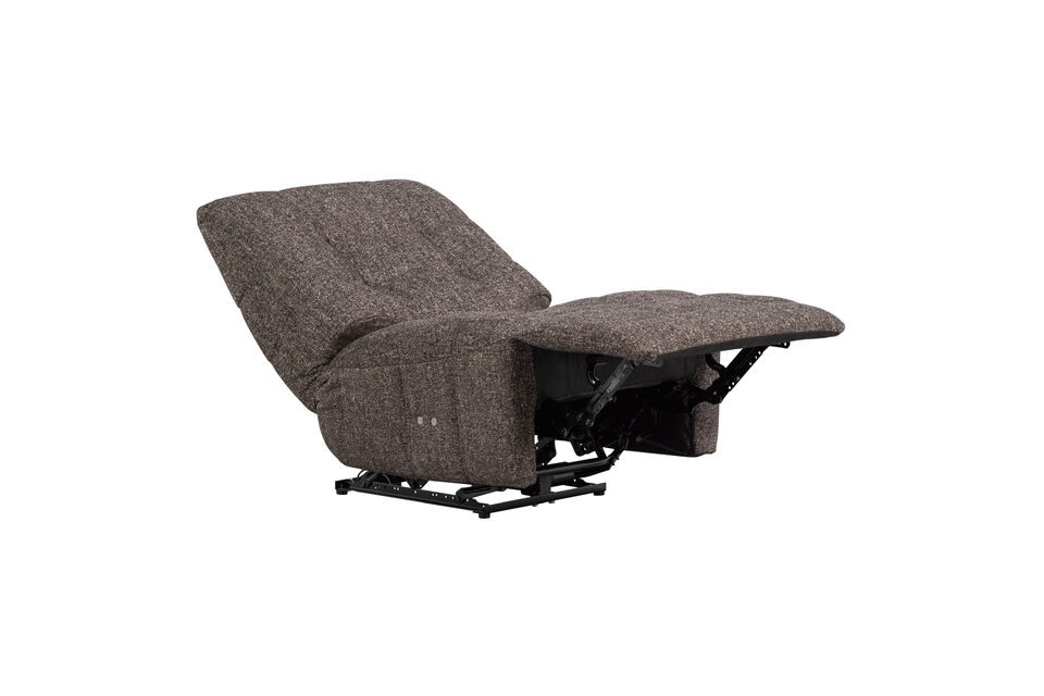 Thanks to the adjustable reclining function, you simply put your feet up and completely relax
