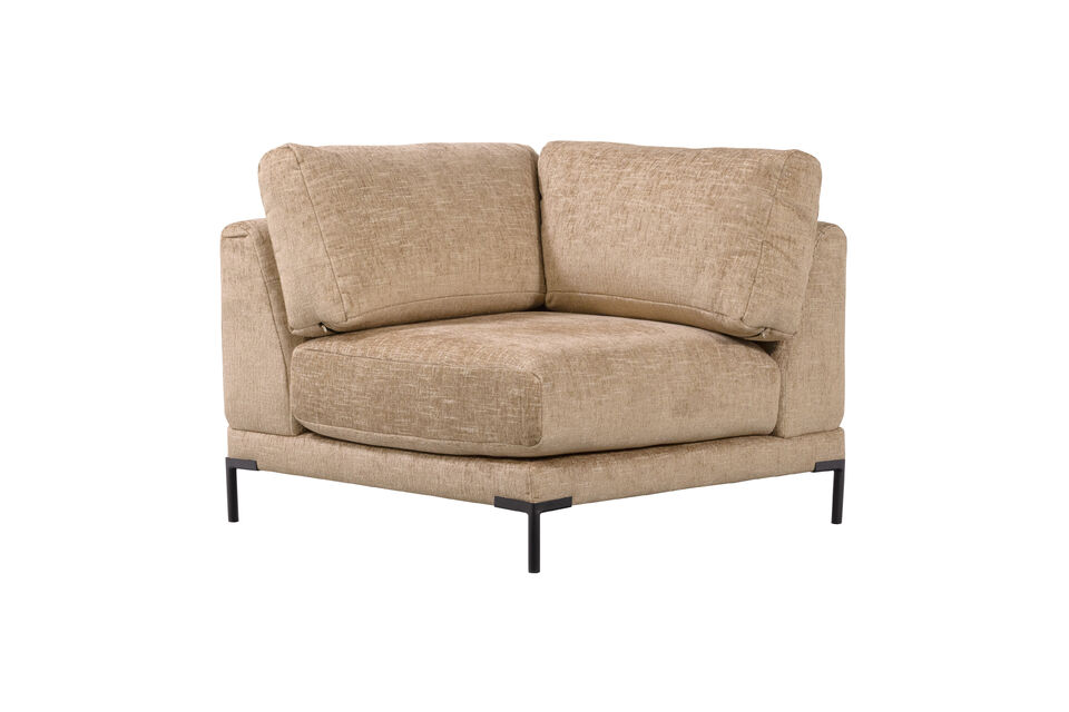 Les coussins confortables sont recouverts d\'un tissu tissé grossièrement
