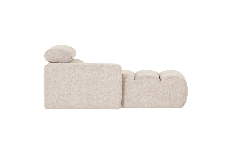 Matière Le tissu Rilo est un bouclé délicat composé à 100 % de polyester