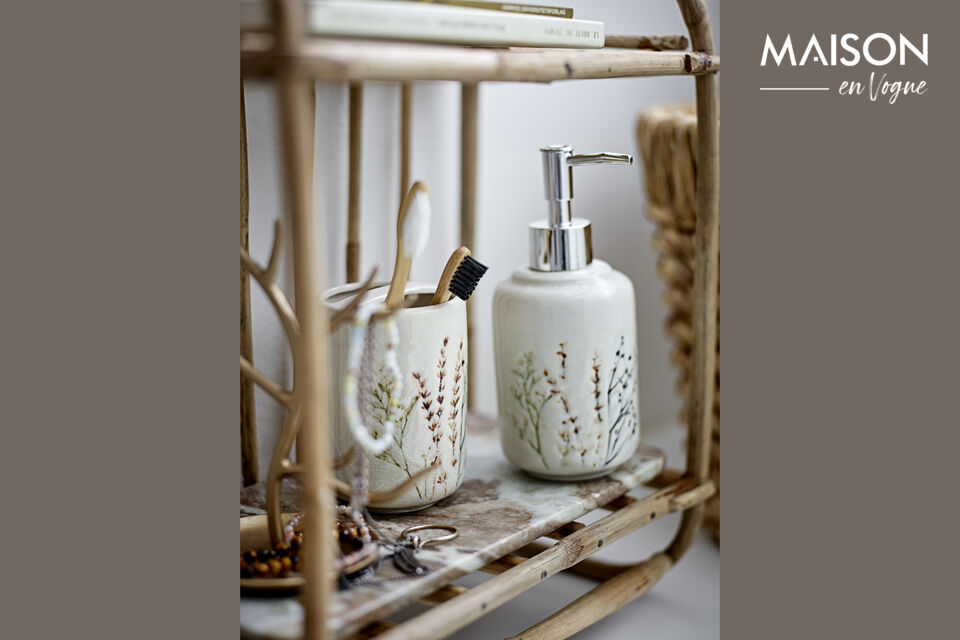 Un ensemble distributeur de savon design du label danois Bloomingville