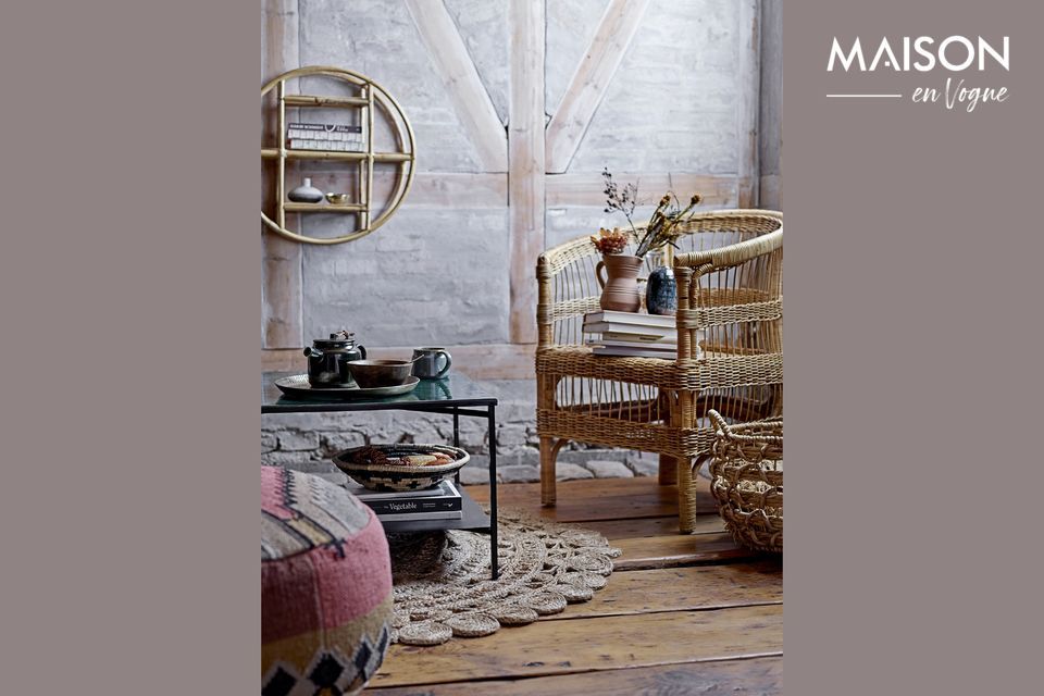 Un elegante estante para su interior