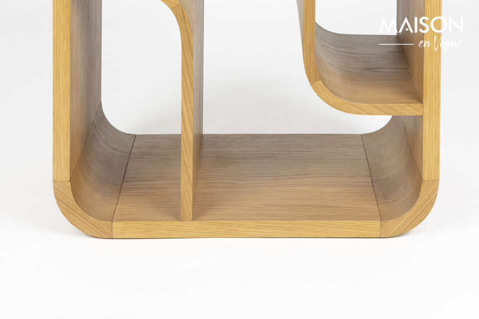 El diseño único de madera con arcos está fabricado para poder colocarse tanto horizontal como