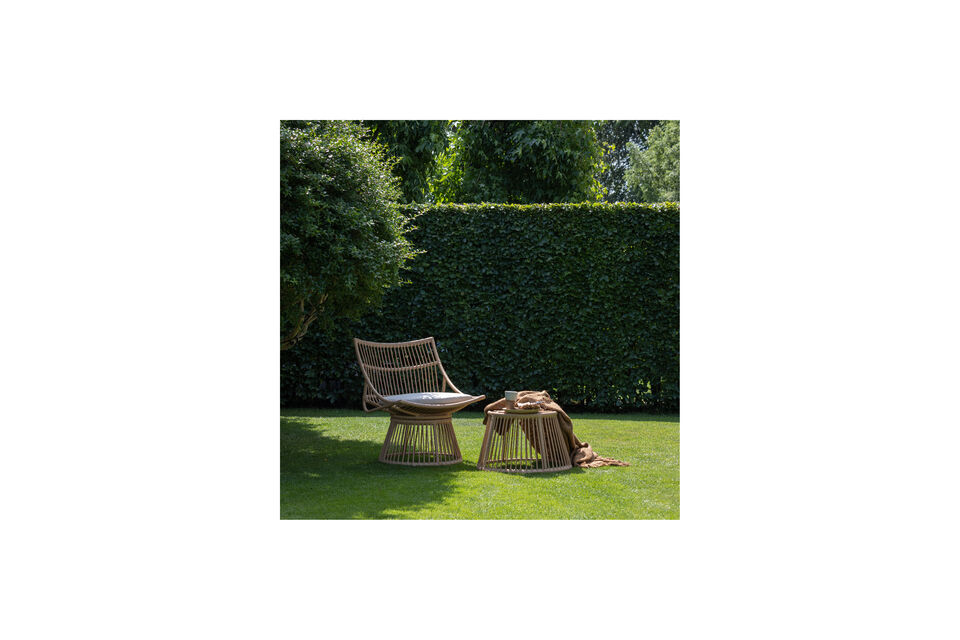 Fauteuil aux formes accueillantes Fabriqué en osier synthétique (wicker) Convient pour