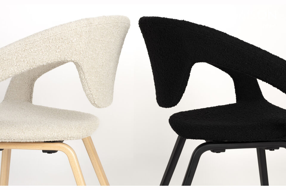 La chaise Flexback de Zuiver est une chaise confortable dotée d\'un dossier flexible