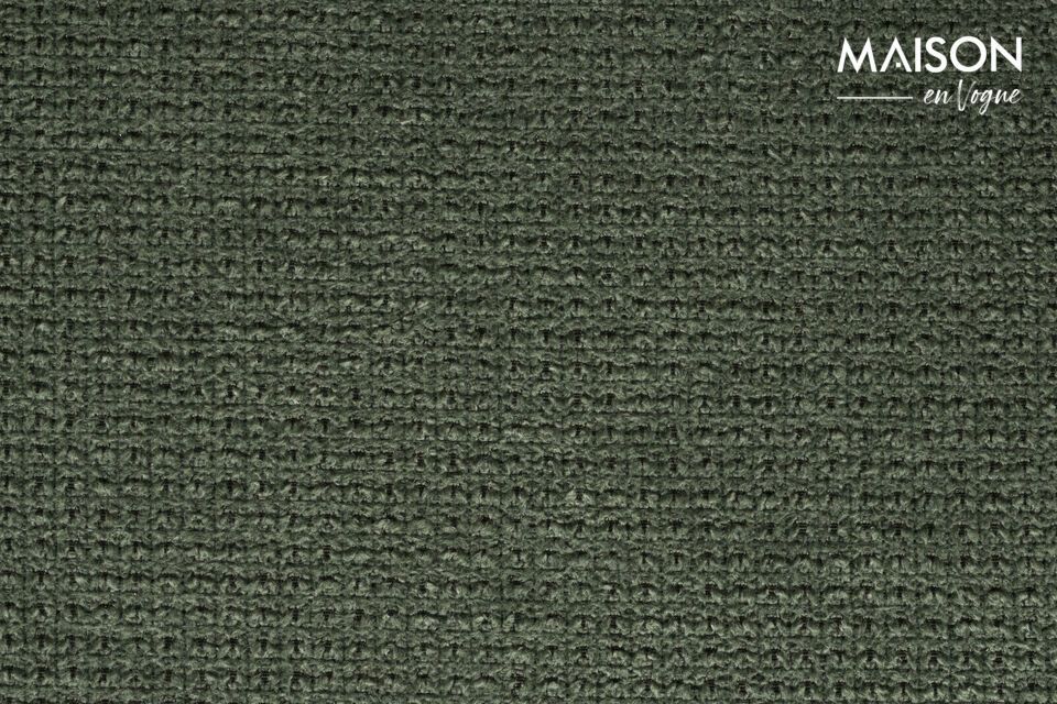 Le fauteuil en polyester vert Daley incarne l\'élégance discrète et le confort raffiné