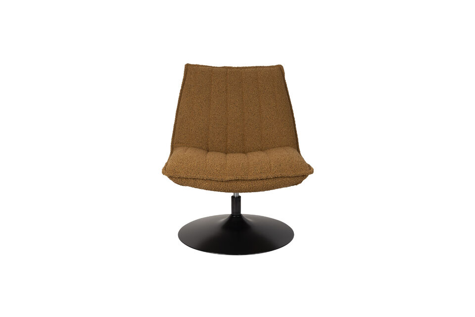 Son tissu bouclé moelleux confère à ce fauteuil un confort d\'assise particulièrement agréable