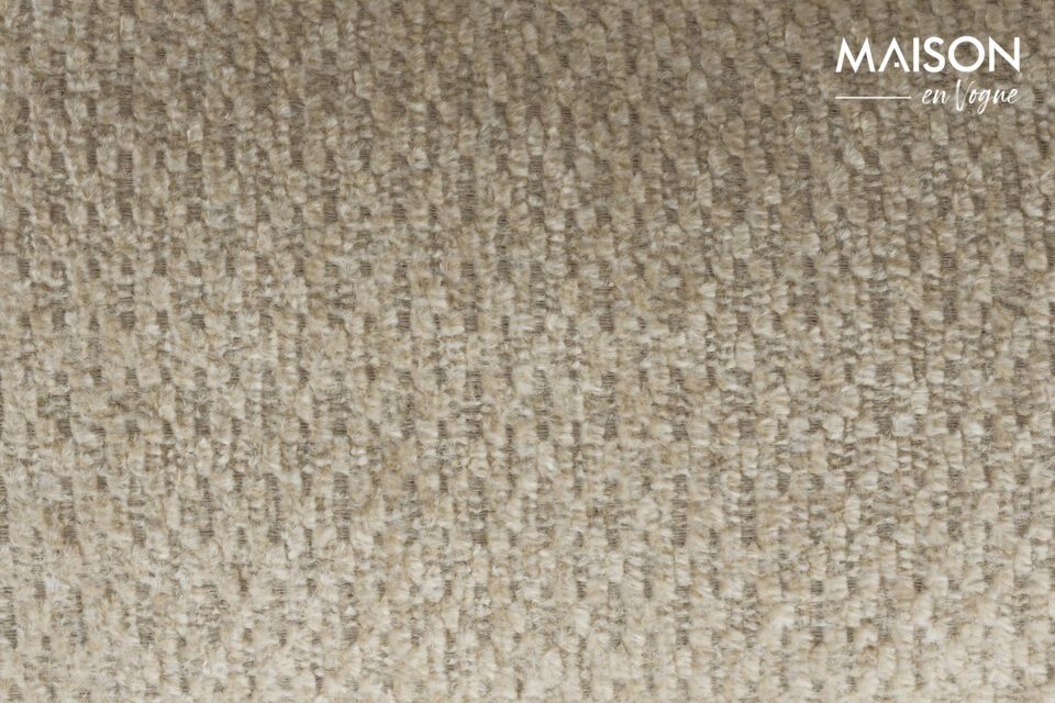 Plongez dans la douceur enveloppante du fauteuil en contreplaqué d\'eucalyptus beige Philly