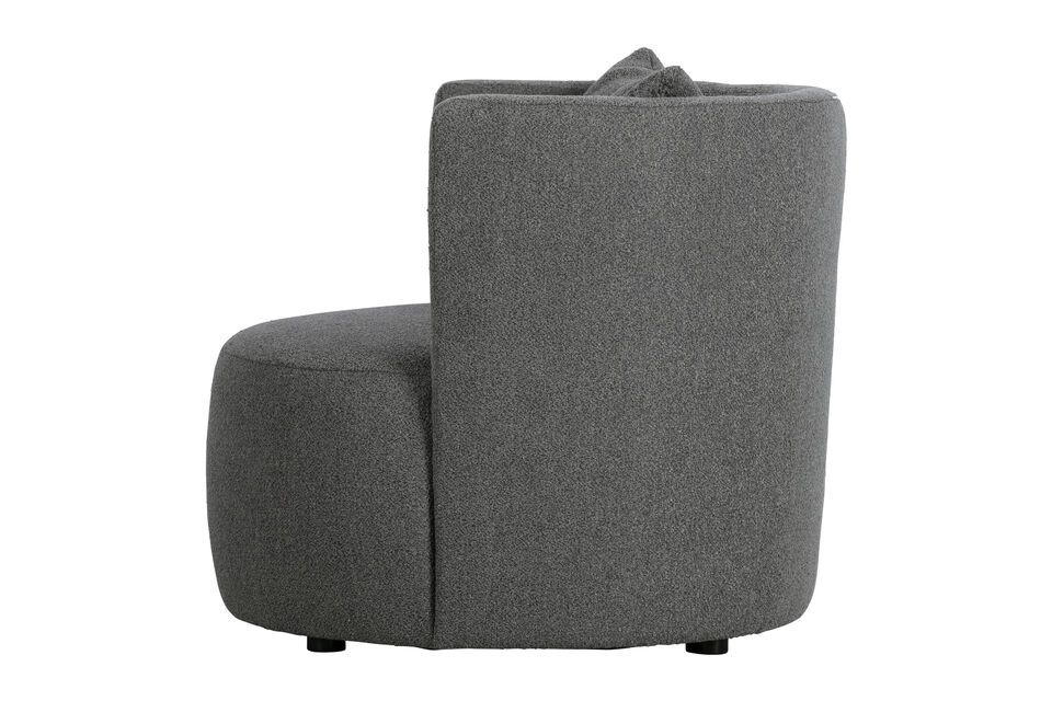 Avec un confort d\'assise ferme ce fauteuil ne manquera pas de vous impressionner