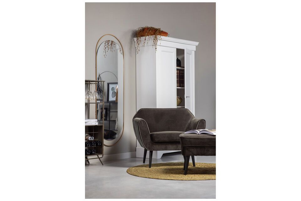 Fauteuil Rocco en velours vert chaud , assise élevée et confortable