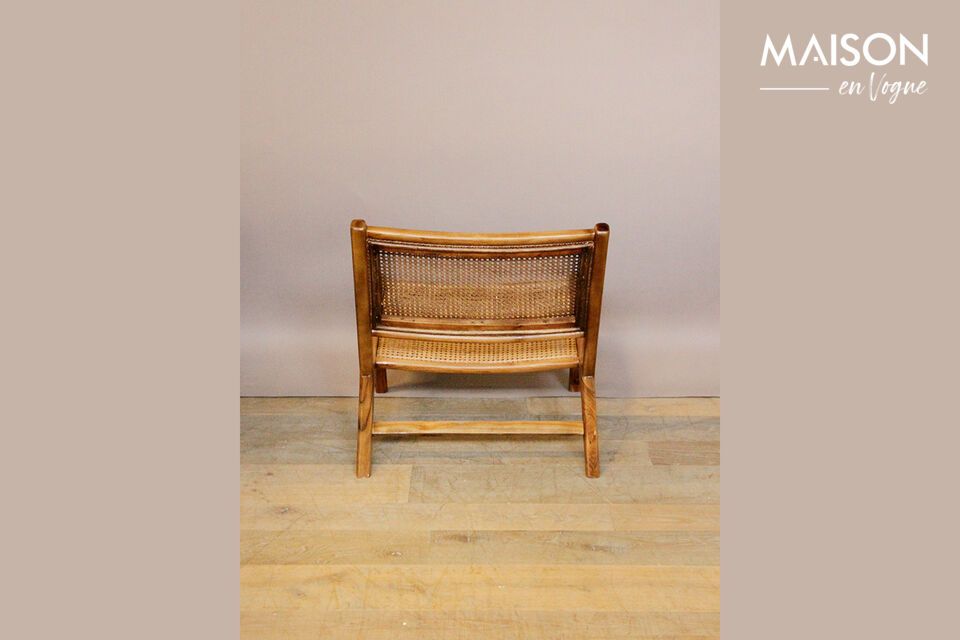 Le fauteuil Husson de Chehoma vous propose d\'opter pour la simplicité avec son assise et son