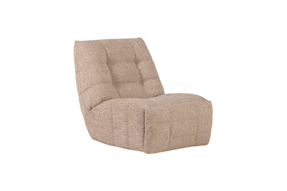 Le Hein combine un tissu élégant et tissé avec un design luxueux et une assise merveilleusement